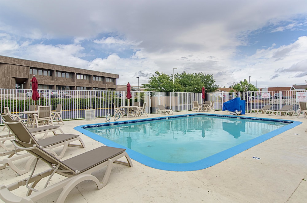 Days Inn by Wyndham Rock Springs 9/56