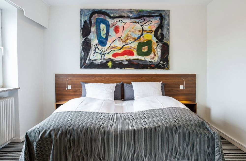 Ostergaards Hotel 30/75