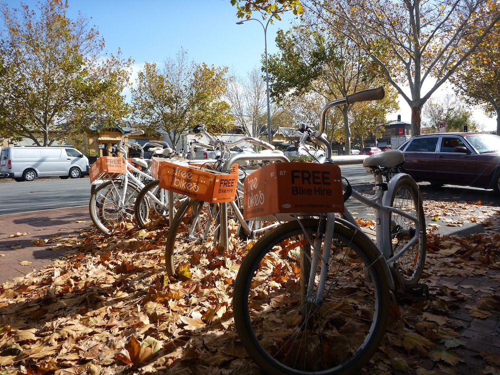 Adelaide Travellers Inn 37/38