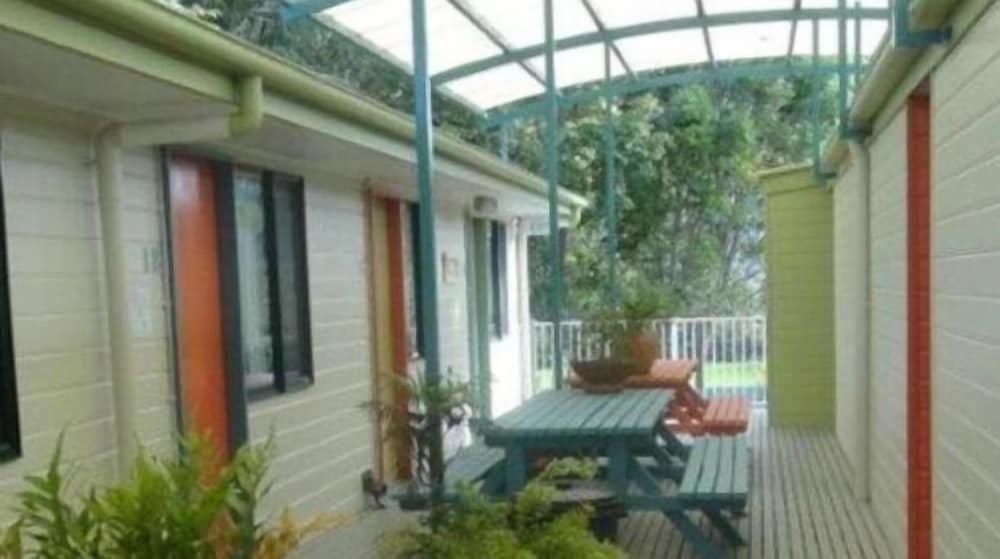 Coolum Budget Accommodation 14/34