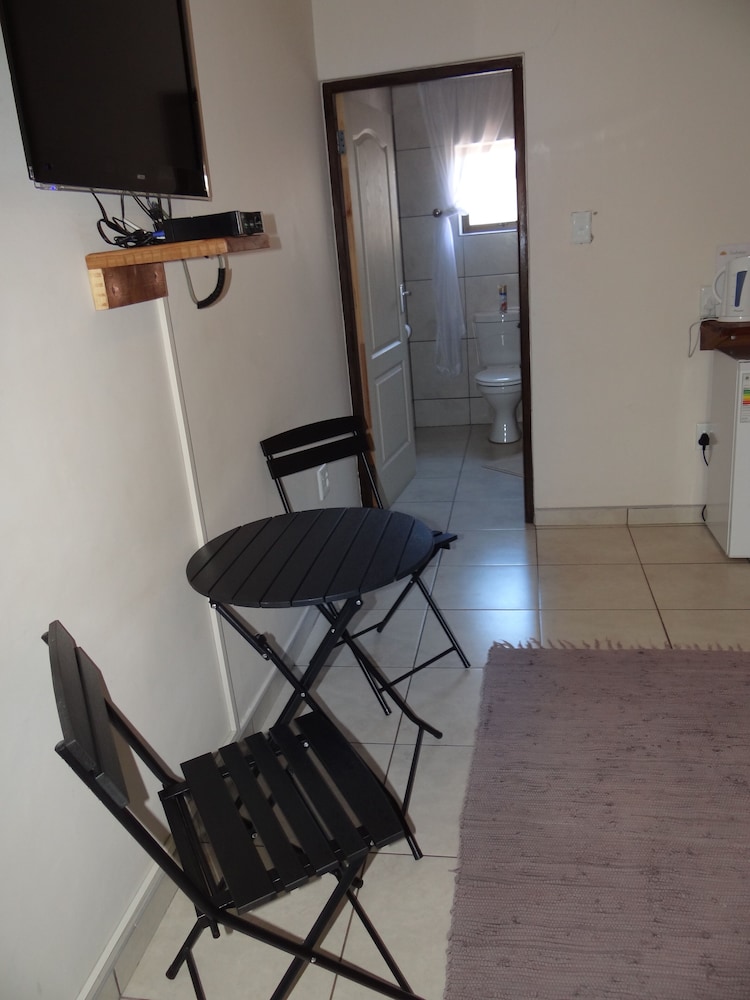 Eden Self Catering Chalets 24/50