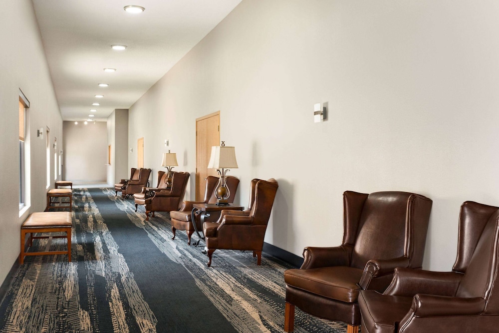 AmericInn by Wyndham Branson and Conference Center 48/62