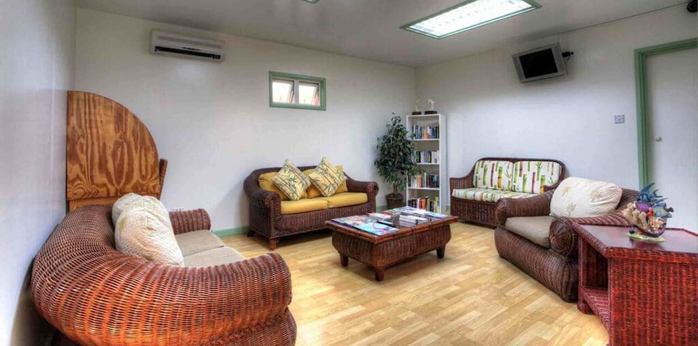 Worthing Court Apartment Hotel 34/44