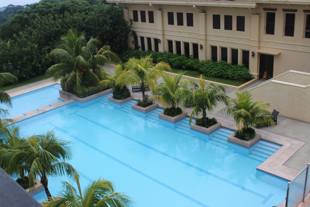 Splendido Tagaytay Hotel and Country Club 57/60