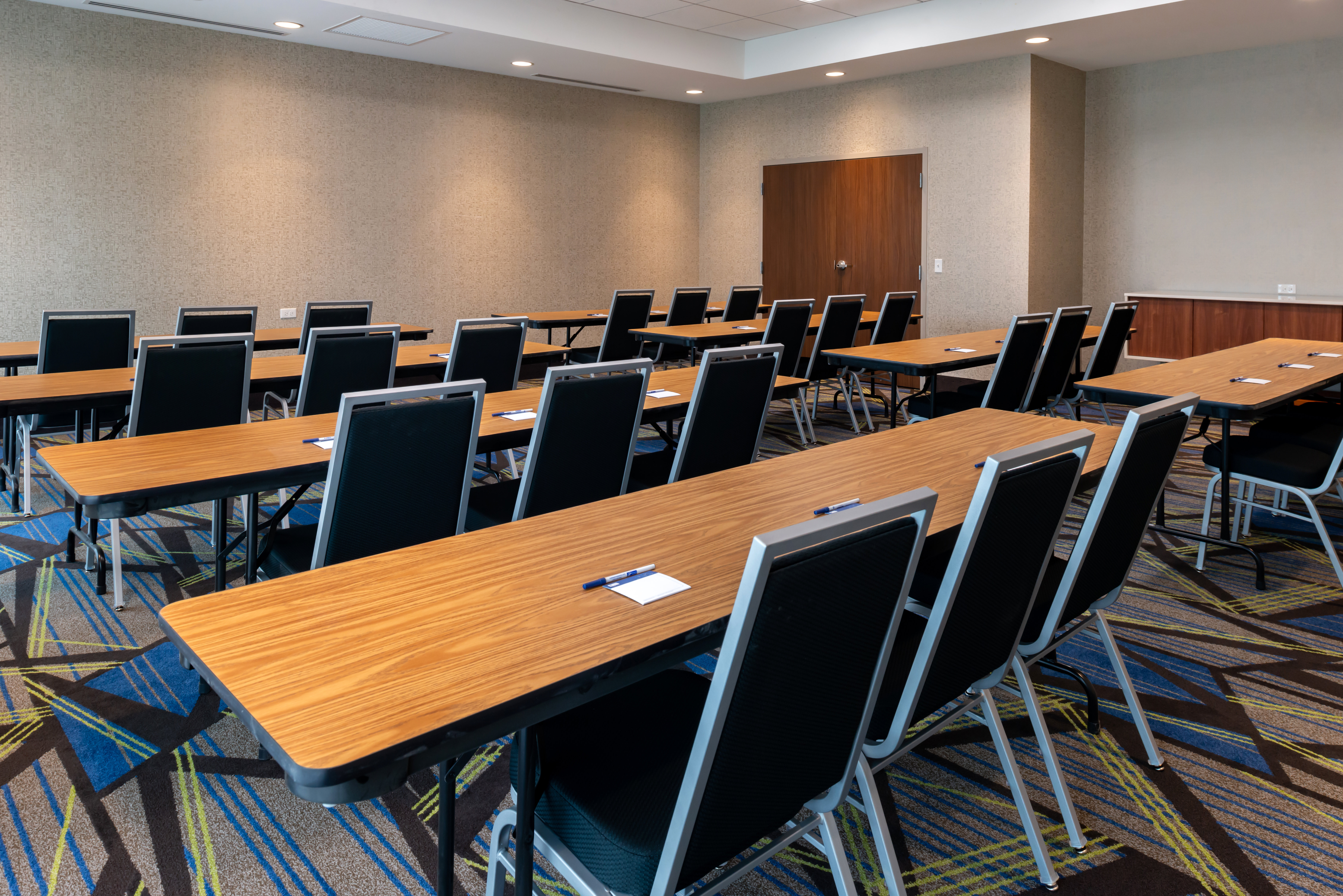 Holiday Inn Express & Suites Romeoville - Joliet North 64/68