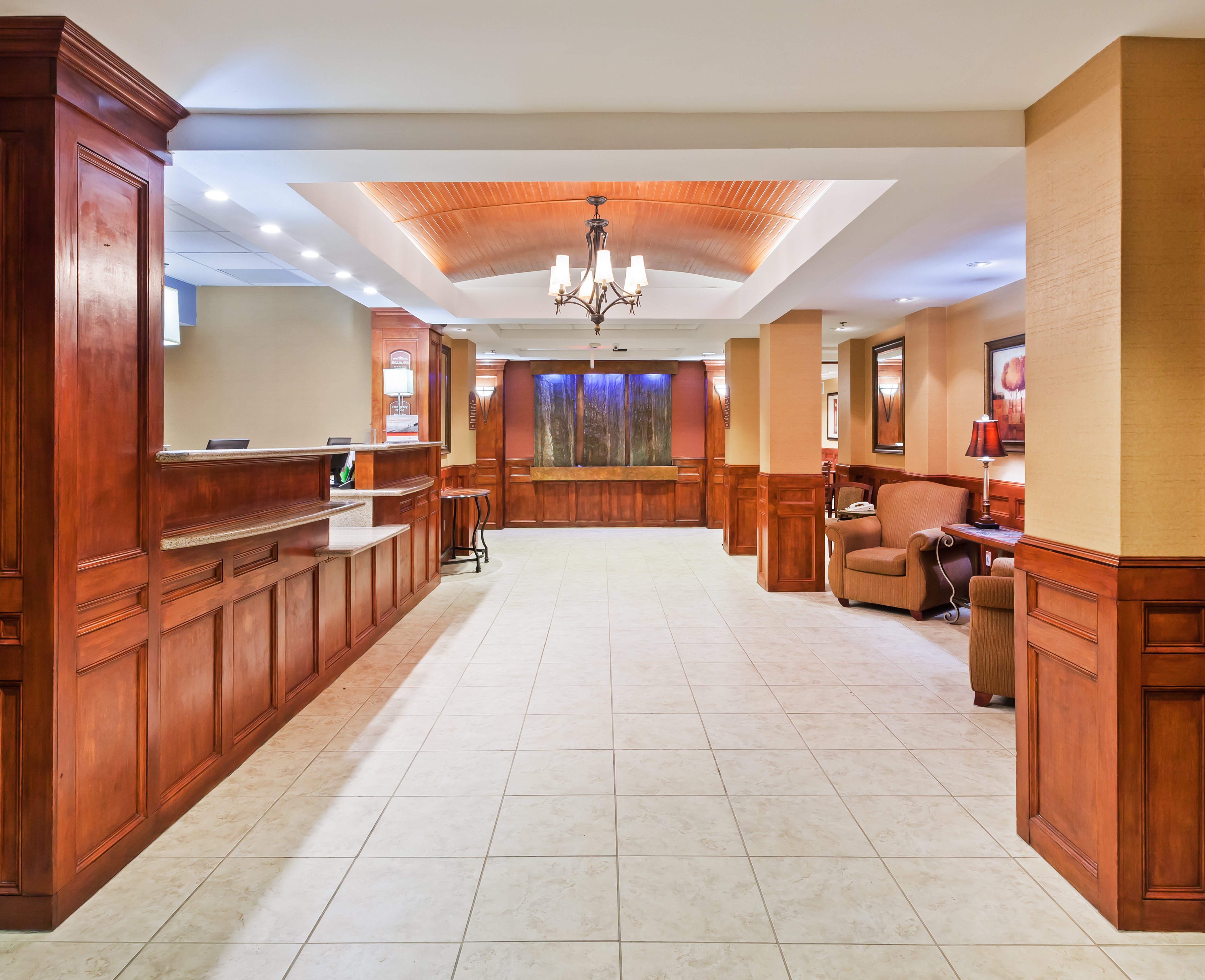 Holiday Inn Express Hotel And Suites Laredo Event Center Area 11/63