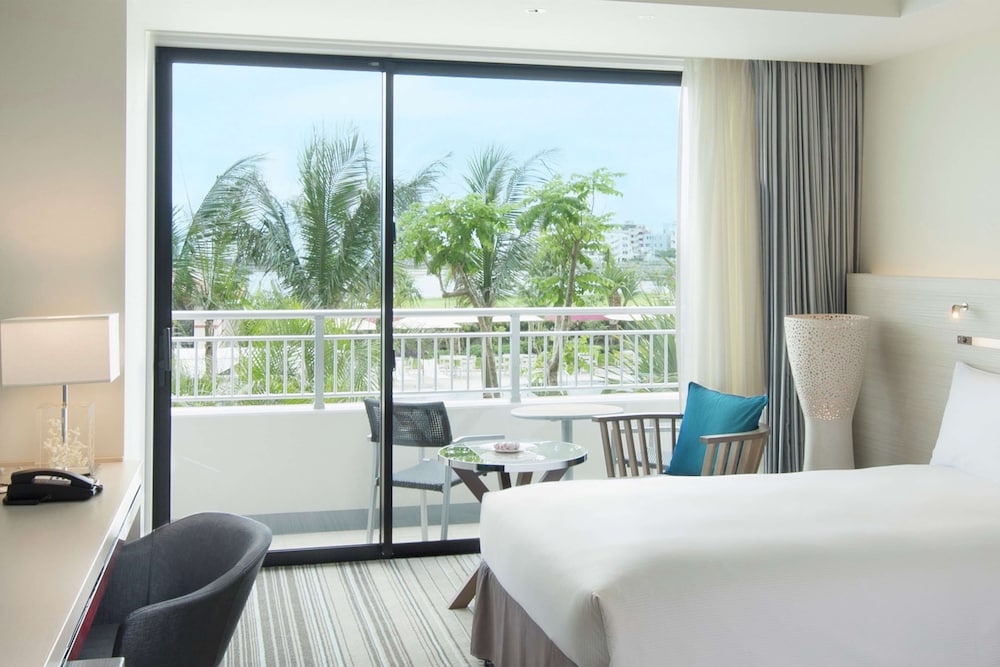 Hilton Okinawa Chatan Resort 26/77