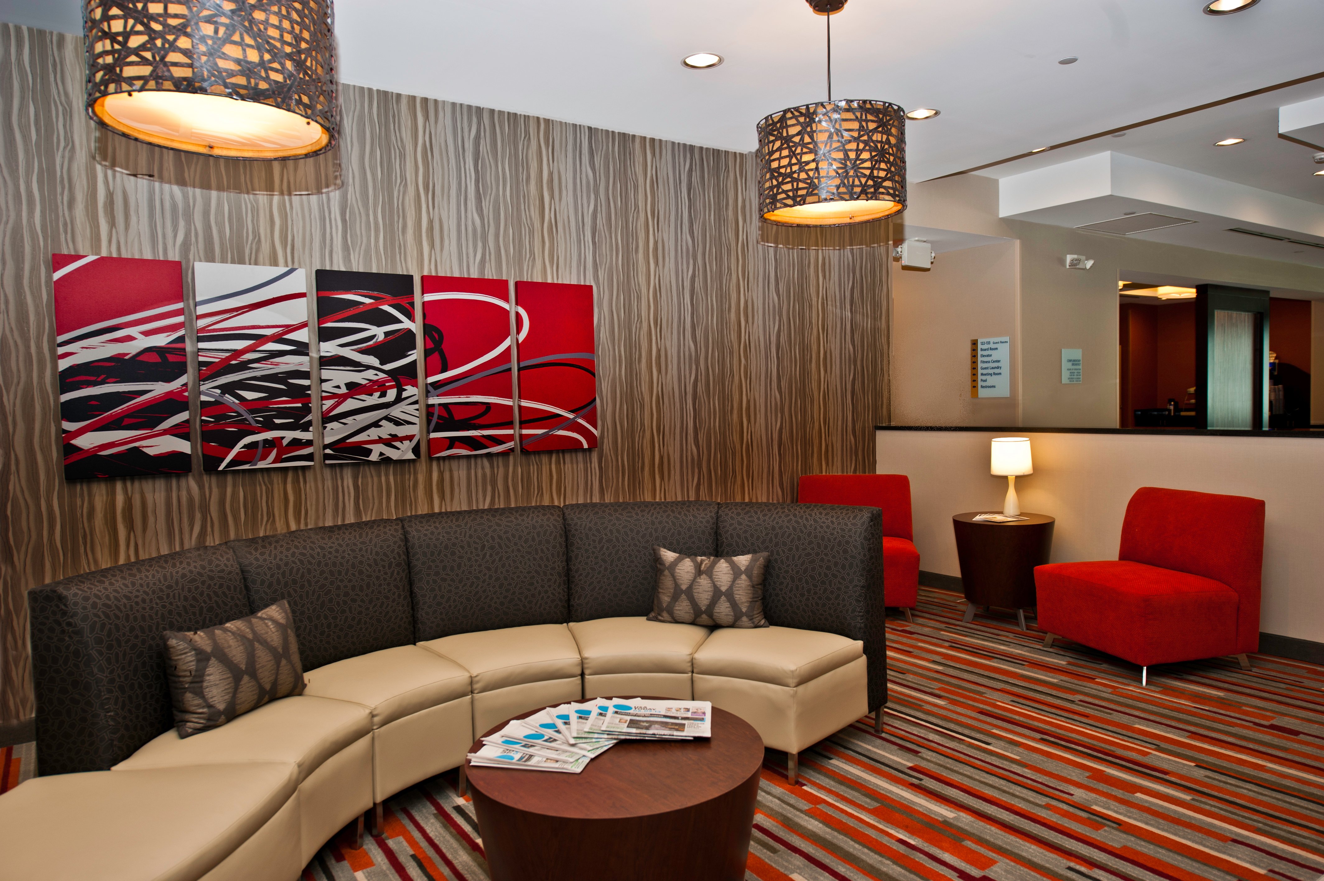 Holiday Inn Express Hotel Suites Columbus Easton 25/60