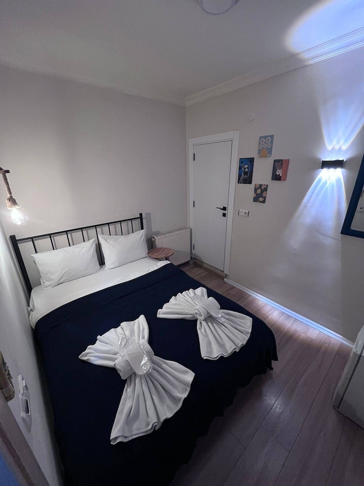 Blue Sea Hotel 8/50