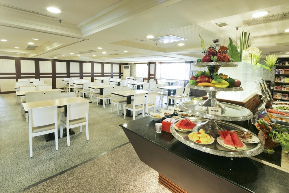 Cambridge Tainan 52/61