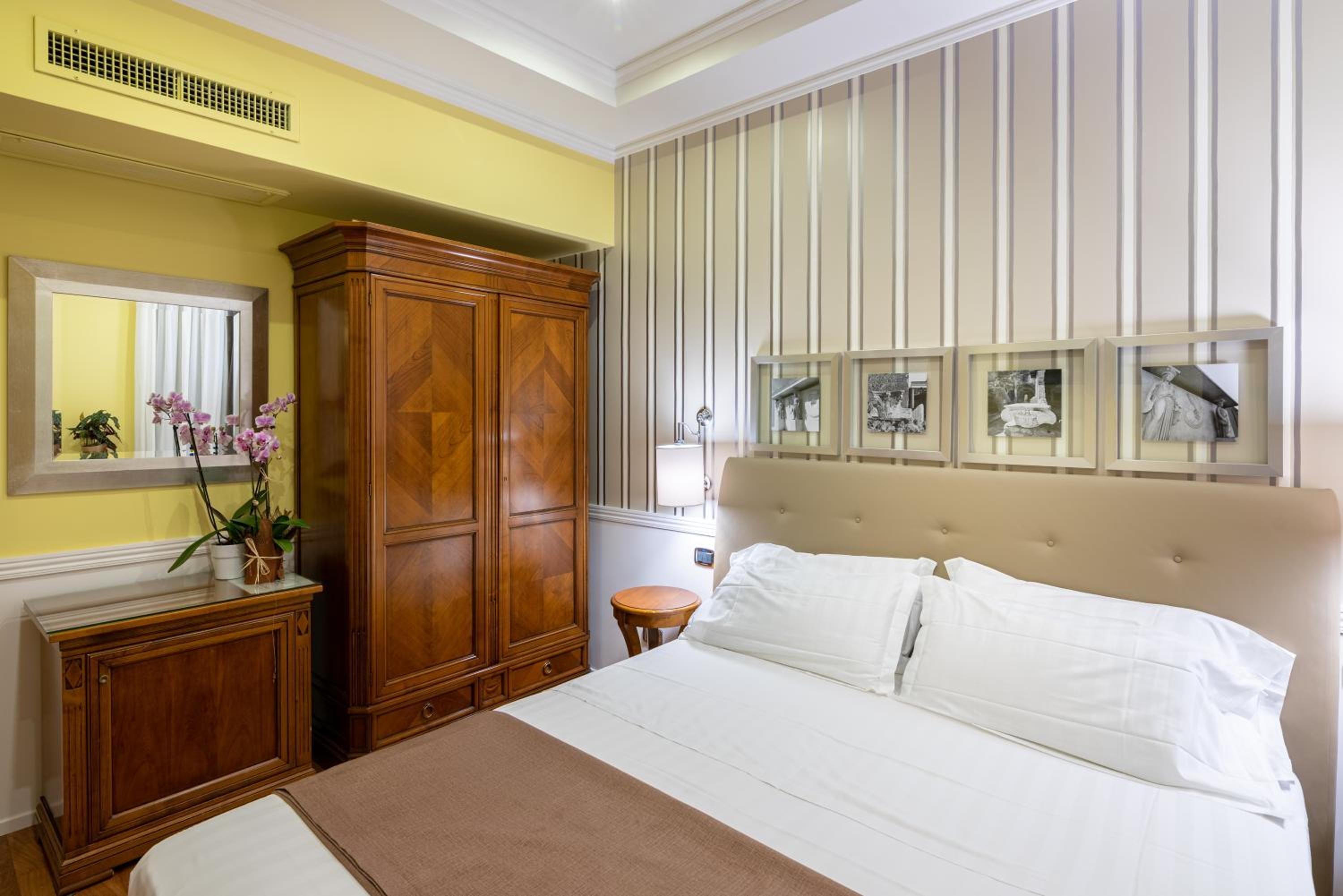 CLASSIC, DOUBLE BED