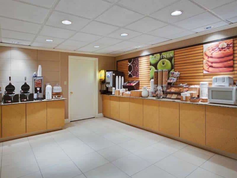 La Quinta Inn & Suites by Wyndham Naples East I-75 5/45