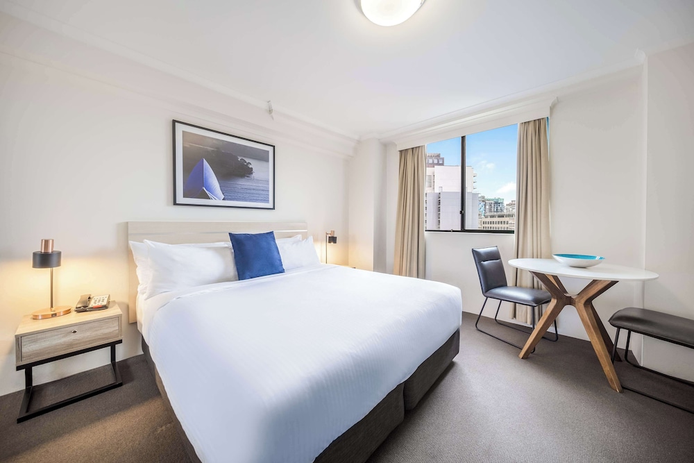 Oaks Sydney Castlereagh Suites 24/78
