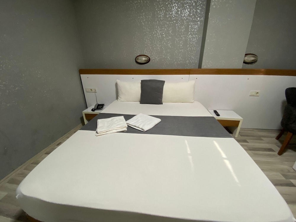 Airport Best Hotel 12/27