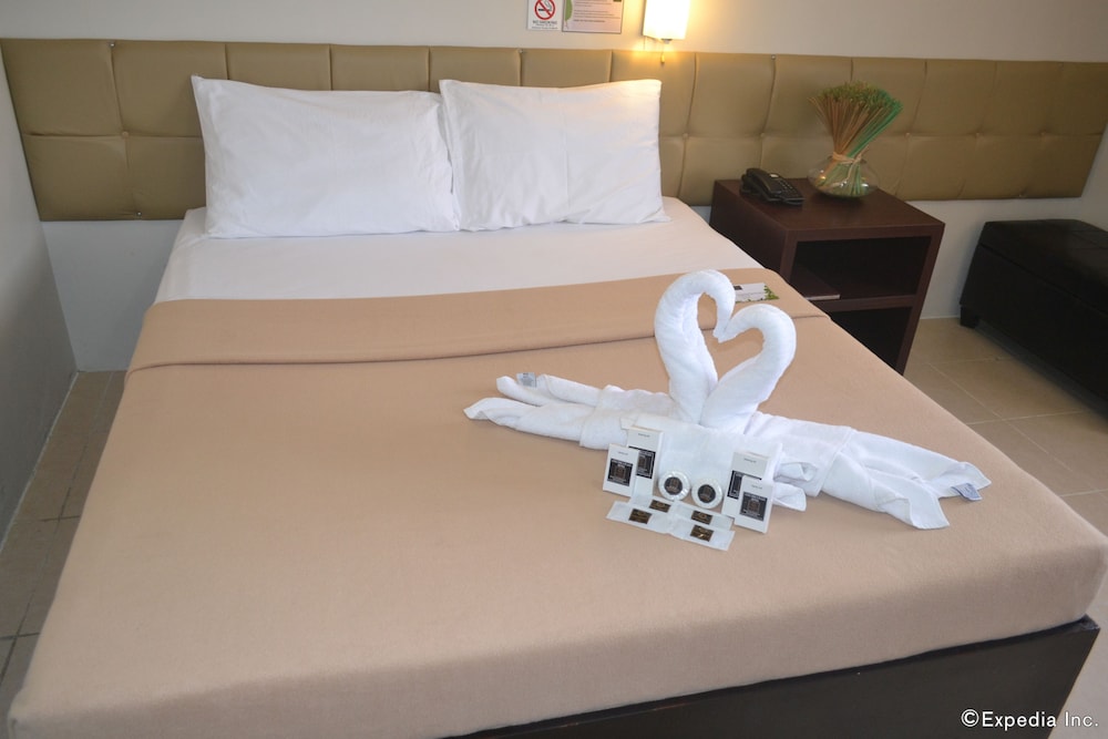 Columbus Plaza Hotel 14/55