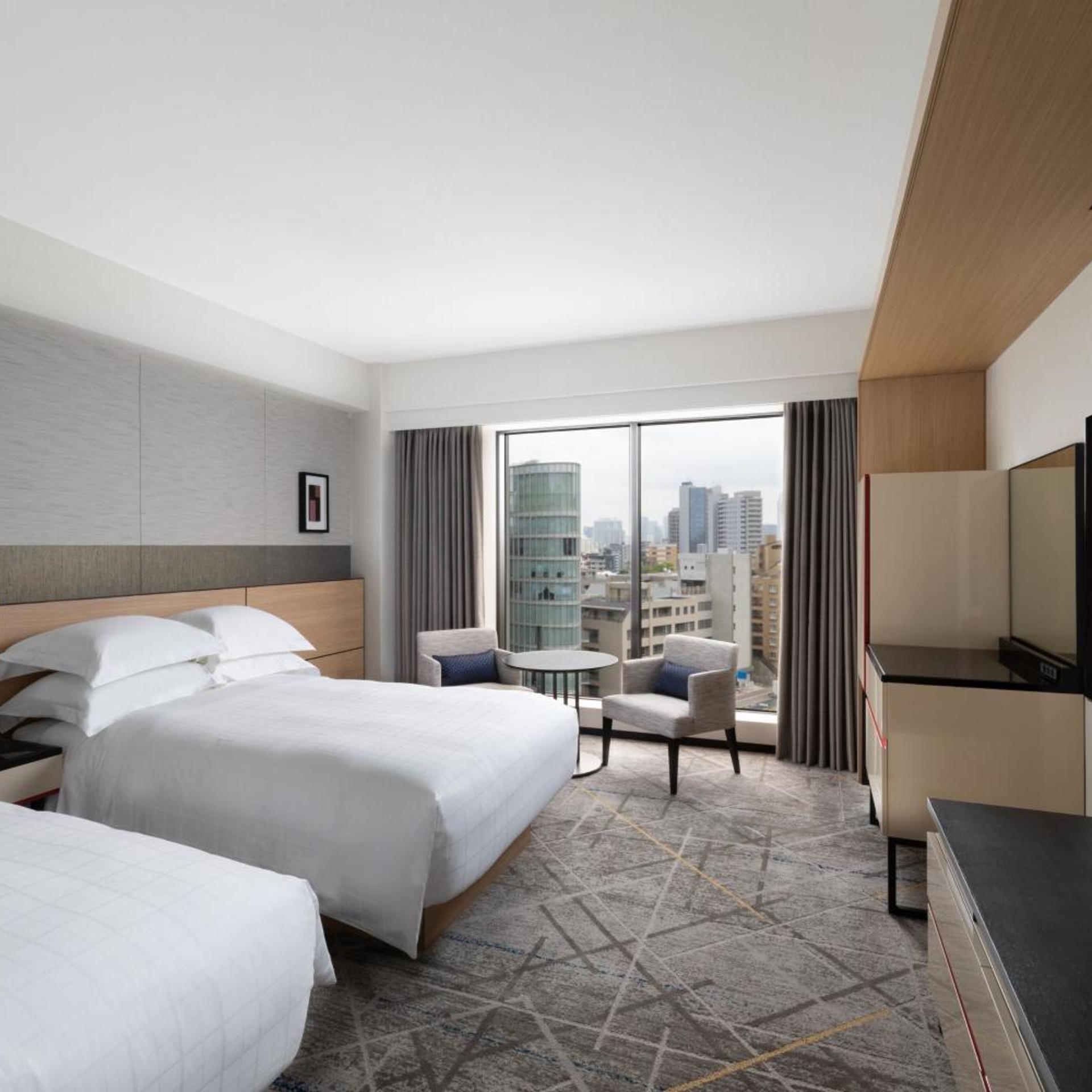 Deluxe, Twin Beds, City View