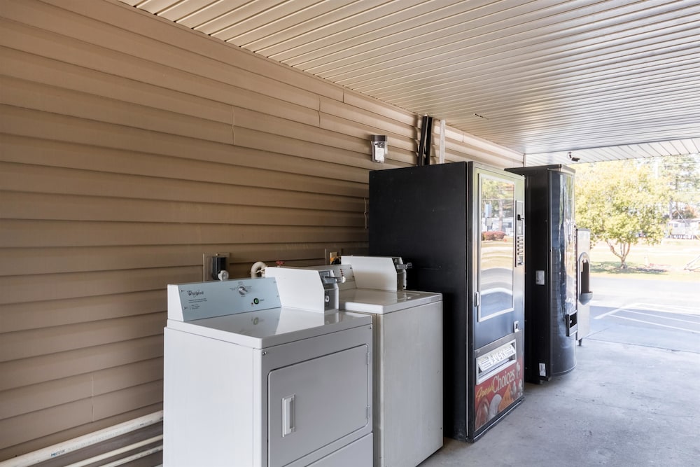 Studio6 Statesboro, GA — photo 4