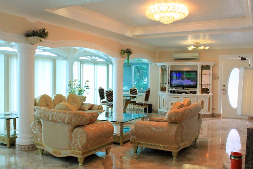 Monaco Suites De Boracay 21/44