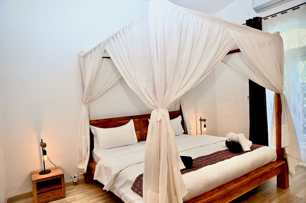 DELUXE, SUITE, SEA VIEW
