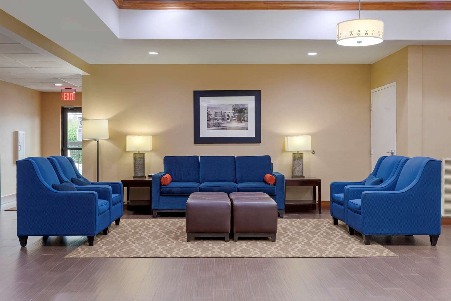 Comfort Suites Johnson City Near University 23/36