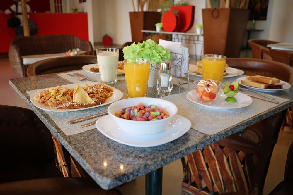 Hotel Zar Colima 30/48
