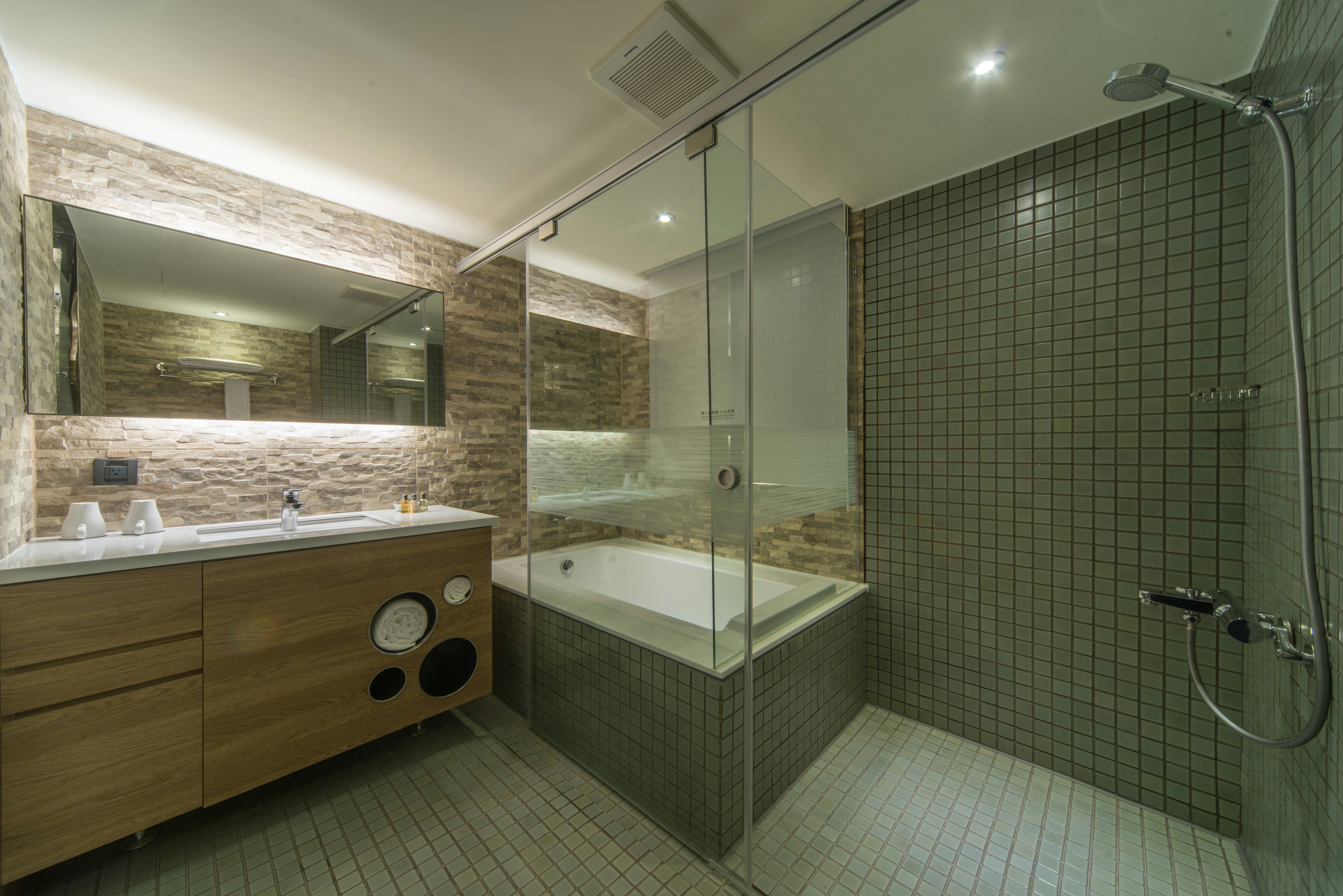 Simple Plus Hotel 48/50