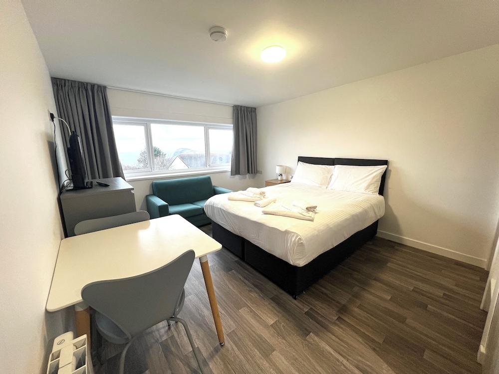 Ilfracombe Holiday Park 37/76