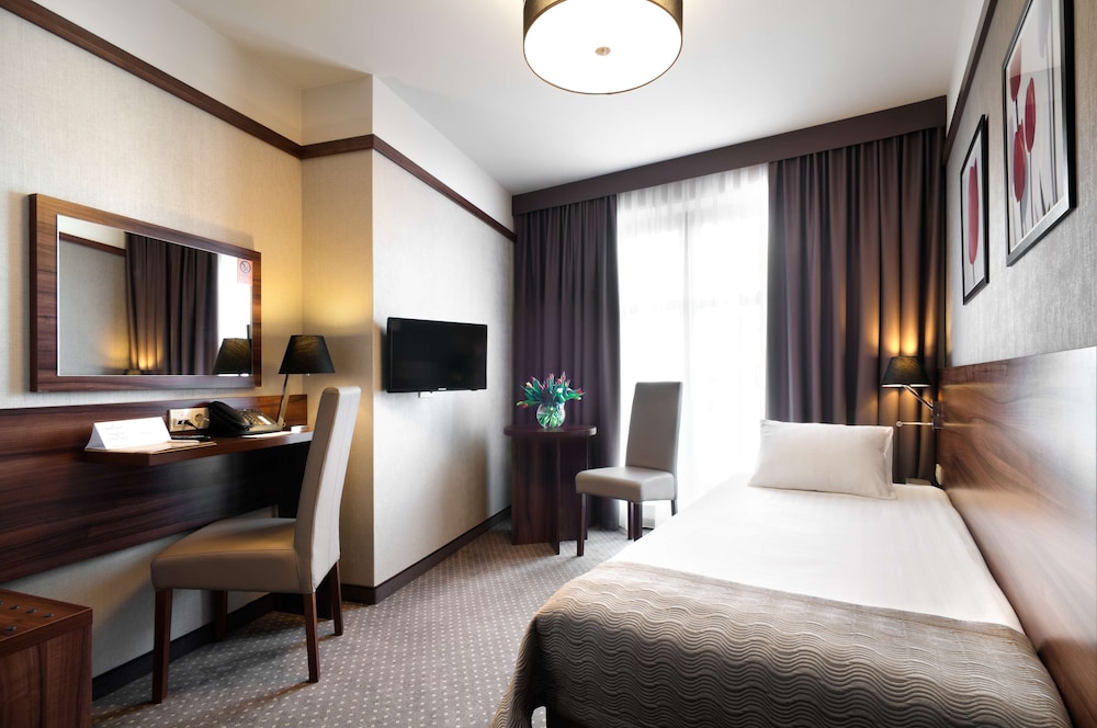 Golden Tulip Krakow City Center Hotel 7/57