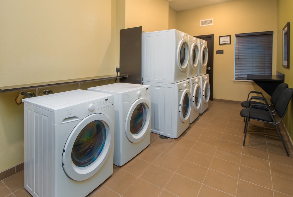 Staybridge Suites Longview 33/78
