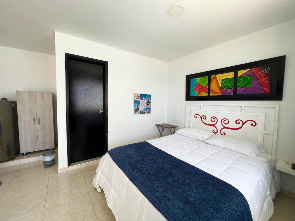 Caribbean Island Hotel 7/20
