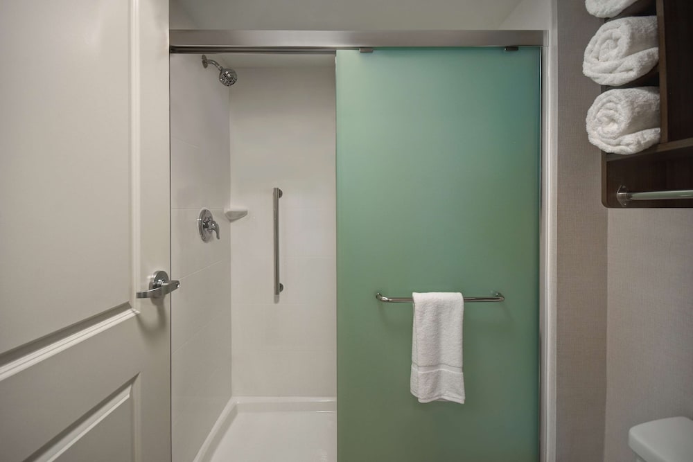 Homewood Suites By Hilton Orlando Flamingo Crossings, FL 17/57