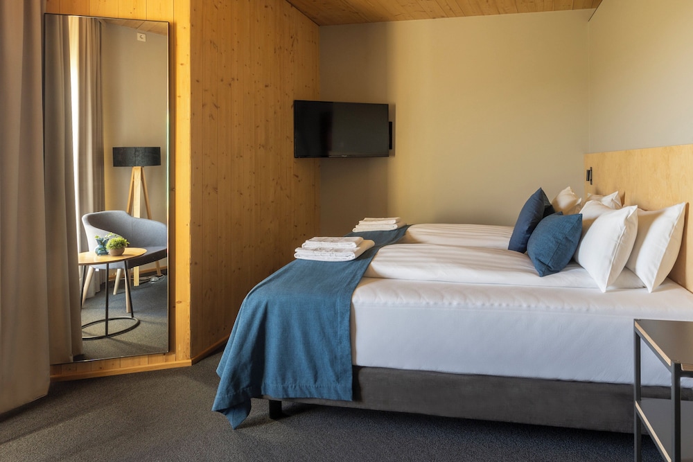 Standard, Double or Twin Bed, Landhotel 6/10