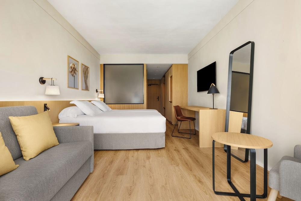 Swim Up, Double Bed, Terrace