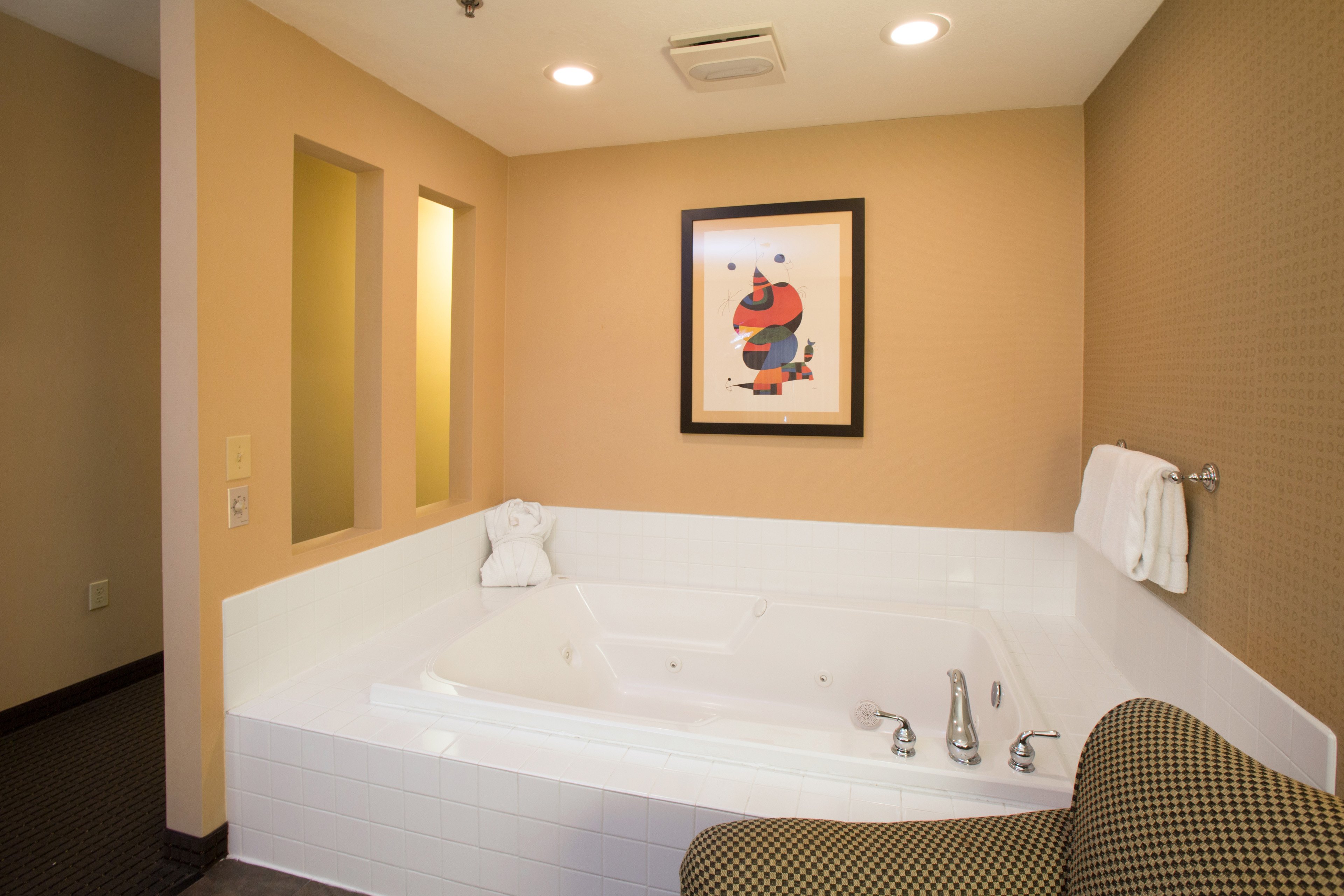 Holiday Inn Hotel Suites St Paul Ne Lake Elmo 80/80