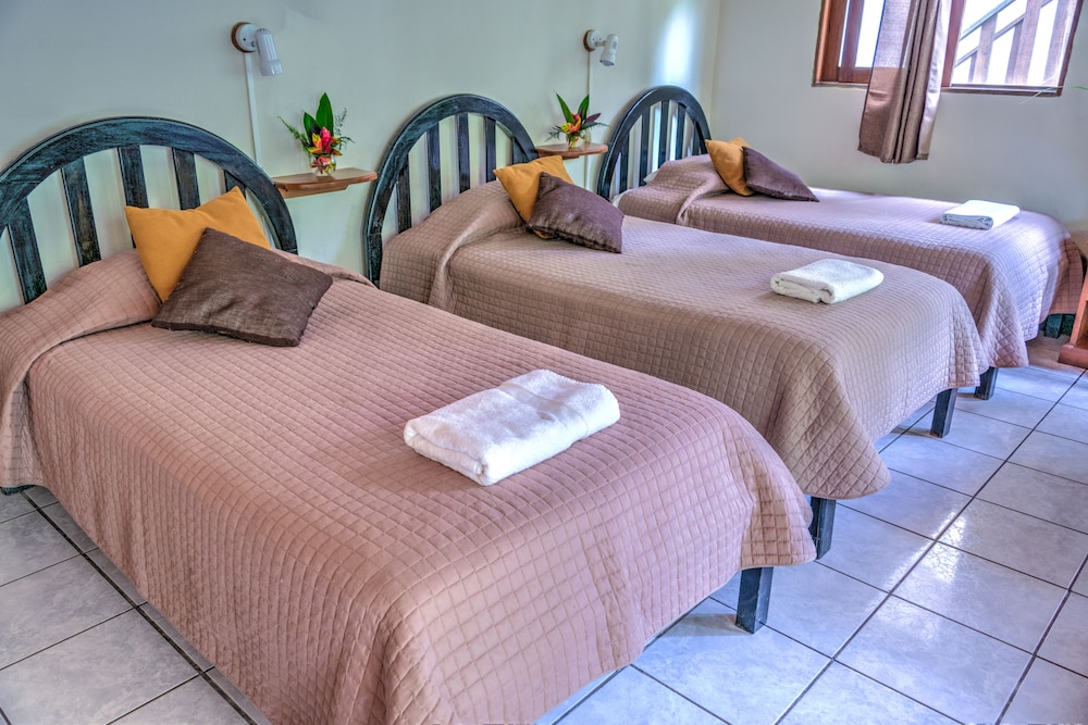 Hotel Jaguar Inn Tikal 48/70