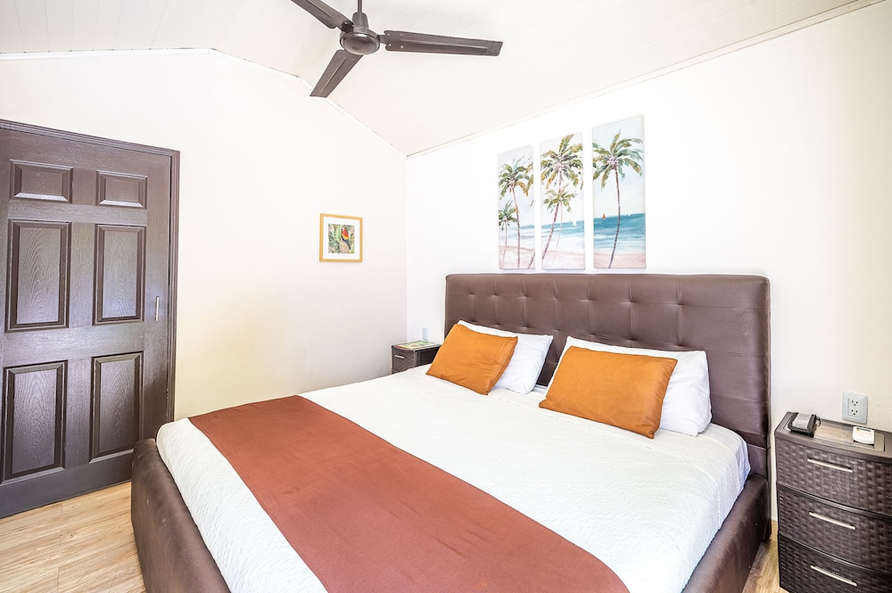 Jaco Lodge 10/50