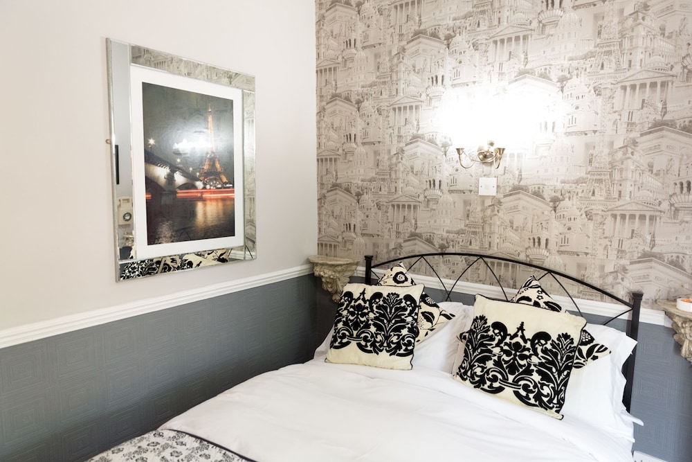 The Ascott 23/50