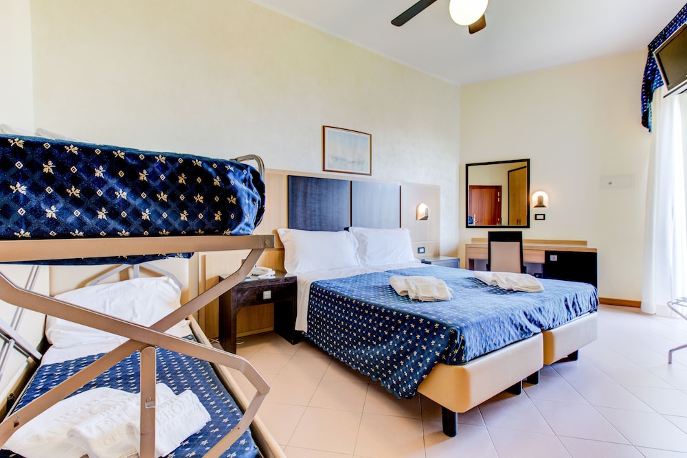 Hotel Verona 18/68