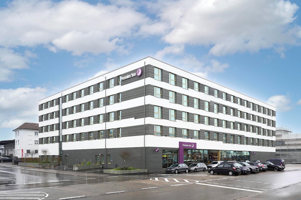 Premier Inn Stuttgart Zuffenhausen 35/44