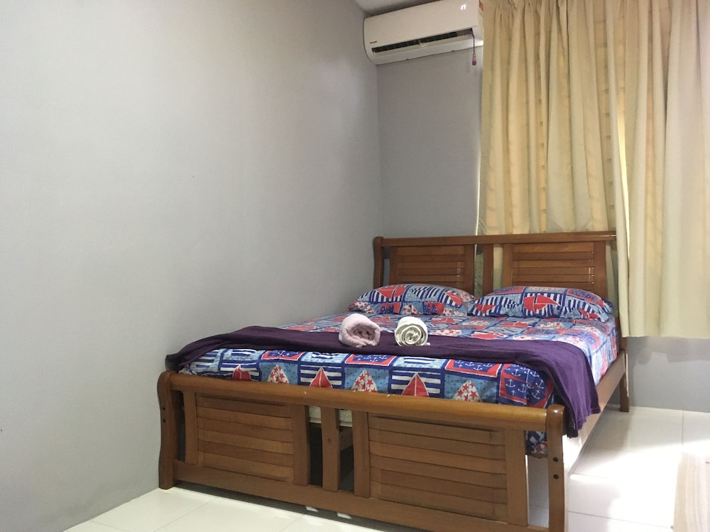 SPOT ON 89796 D'noor Budget Inn 14/27