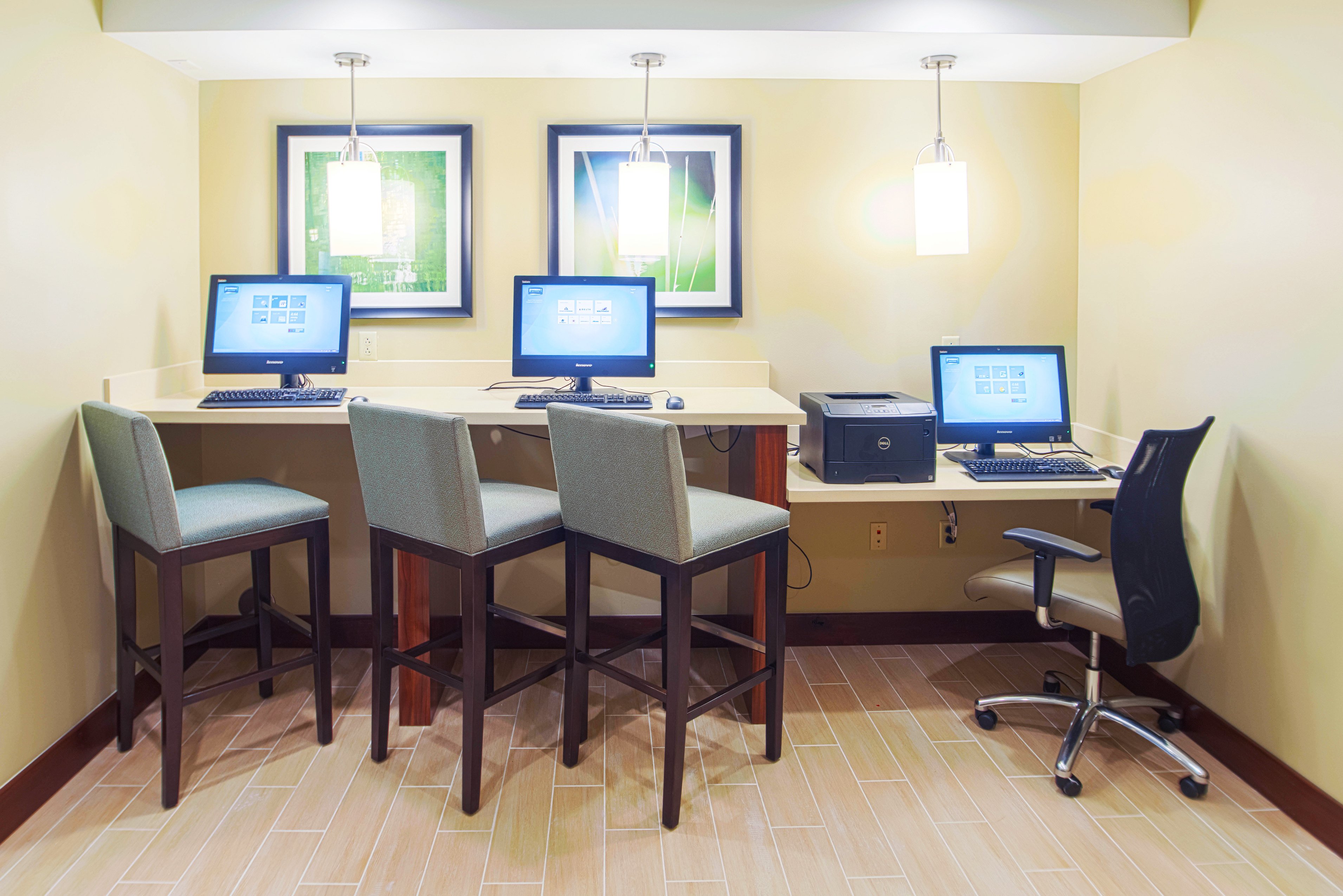 Staybridge Suites DENVER-STAPLETON 72/81