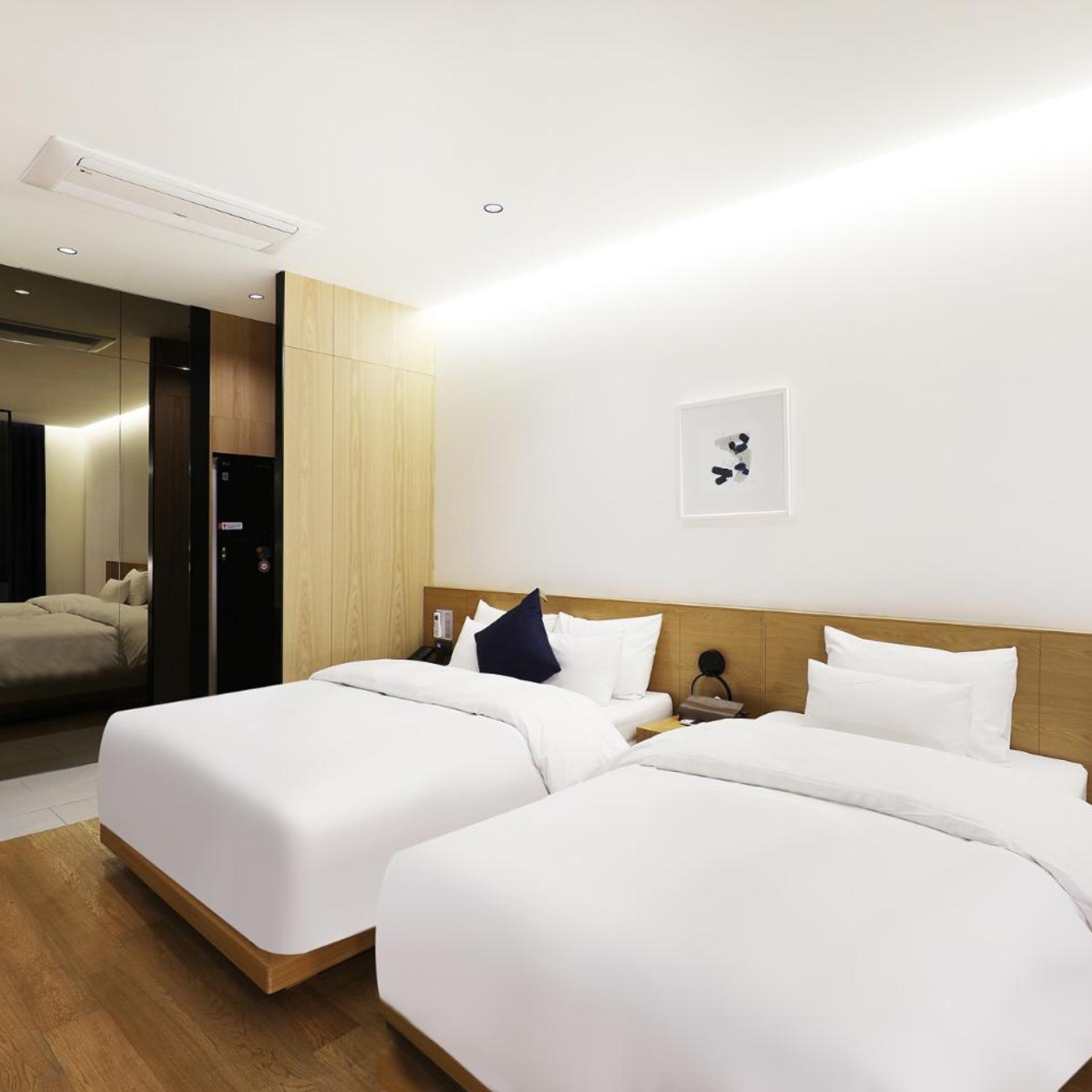 Garden, Camping, Suite