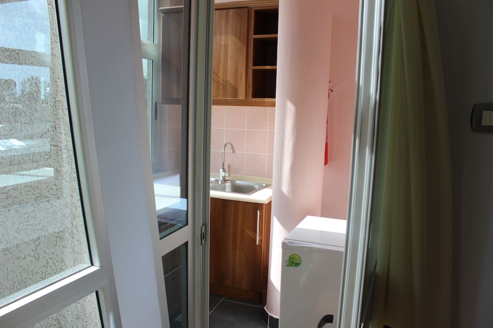 Oasis Hotel Apartment 25/57