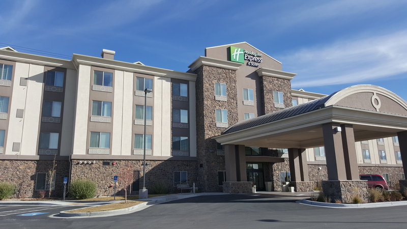 Holiday Inn Express Suites Springville South Provo Area 66/73