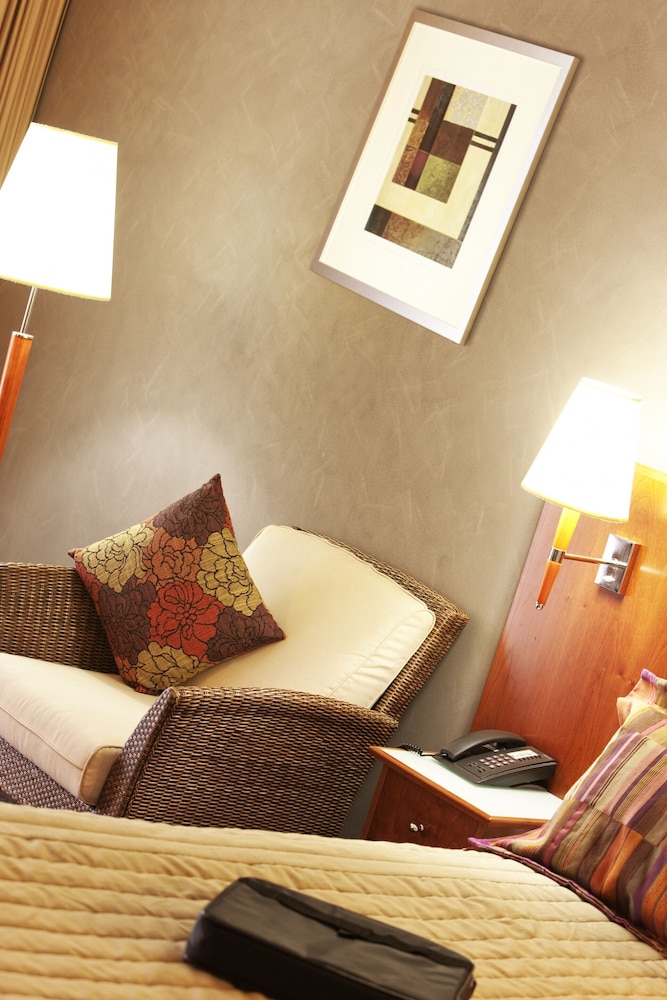 Century Inn 46/57