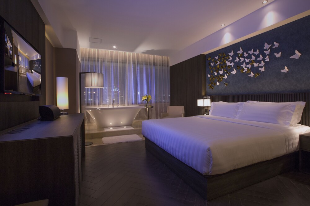Crystal Orange Hotel (Guangzhou Taojin) 7/25