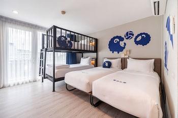Koko Party, Quadruple, Single Bed