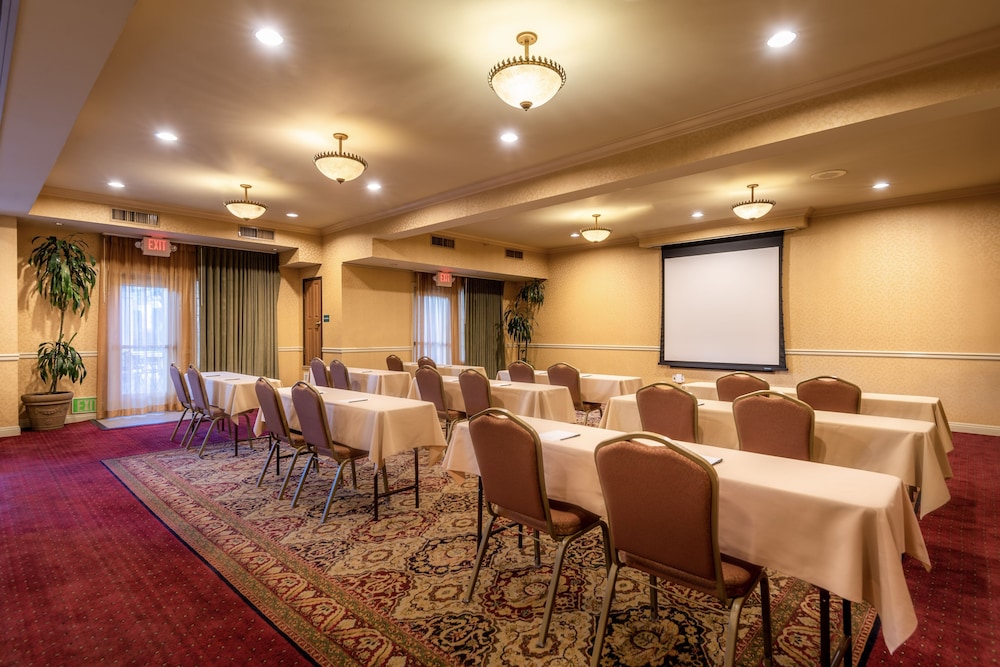 Ayres Hotel Seal Beach 29/36