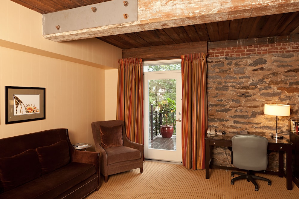 Craddock Terry Hotel, Lynchburg, a Tribute Portfolio Hotel 14/24
