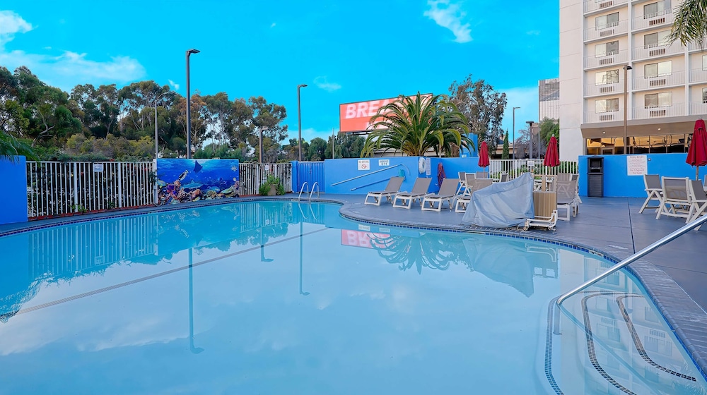 Motel6 Los Angeles, CA - Los Angeles - LAX 50/59